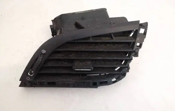 Peugeot 207 Dash center air vent grill 9650088477