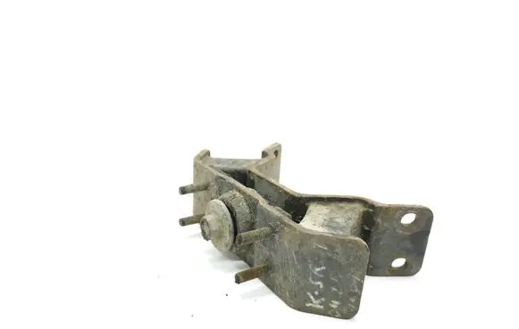 KIA Sorento Engine mount bracket