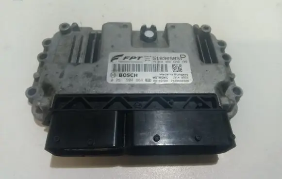 Alfa Romeo Mito Engine control unit/module 51830585 7910H0000A152 0261S04664