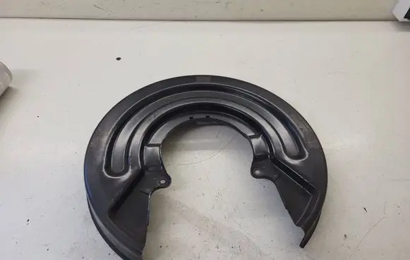 Volkswagen Transporter - Caravelle T5 Rear brake disc plate dust cover 1164301000