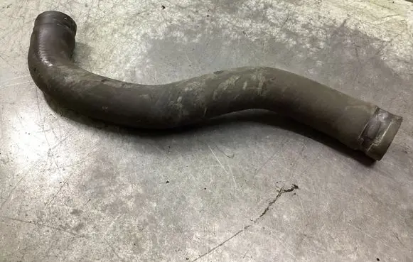 Toyota Avensis Verso Engine coolant pipe/hose