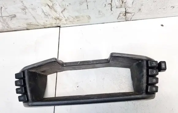 Opel Frontera A Dashboard trim 