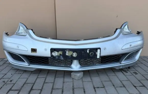 Mercedes-Benz R W251 Front bumper A2518850065