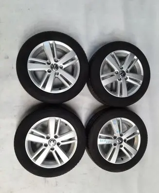 Volkswagen Jetta VI R16 alloy rim 