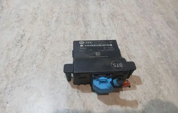 Volkswagen PASSAT B6 Gateway control module 3C0907530C