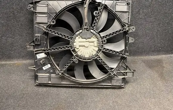 Chevrolet Camaro Electric radiator cooling fan 23332215 84100128 84082617