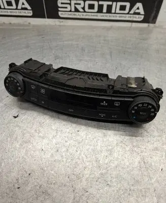 Mercedes-Benz E W211 Climate control unit 2118300790 Q00064406