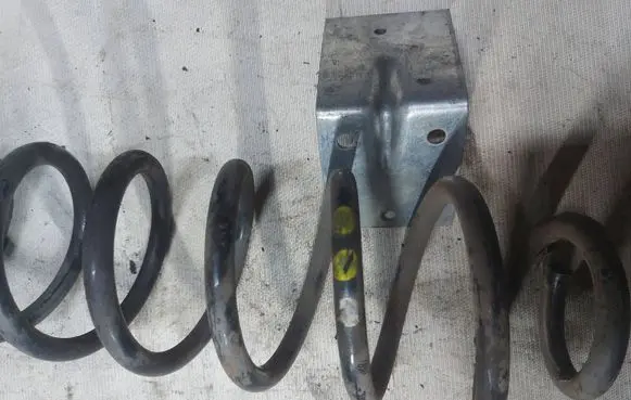 Volkswagen Touran I Rear coil spring Galinė spyruoklė