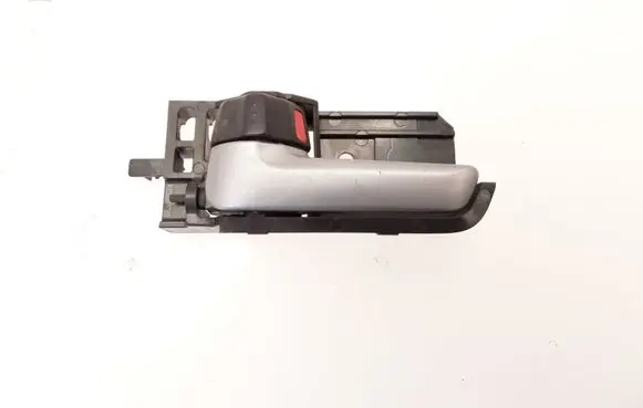 Suzuki SX4 Rear door interior handle