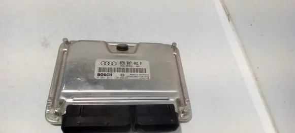 Audi A4 S4 B6 8E 8H Engine control unit/module 8E0907401P 0281011136