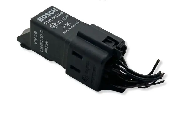 Volkswagen Caddy Glow plug pre-heat relay 0281003038