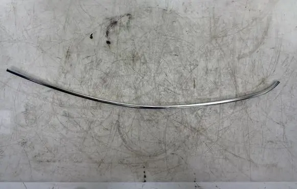 Volkswagen PASSAT B6 Other front door trim element 3C4837643