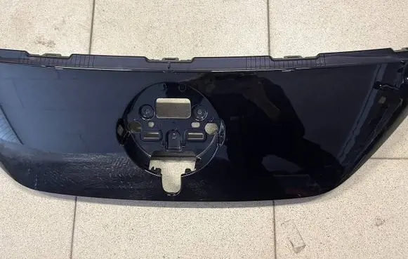 Nissan Leaf II (ZE1) Front grill 620726WK5A