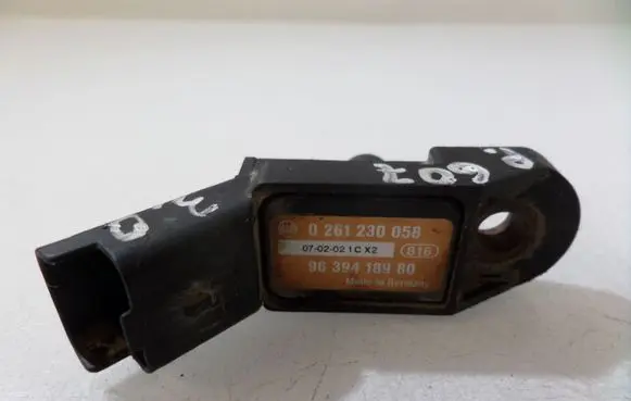 Peugeot 607 Air pressure sensor 261230058 9639418980