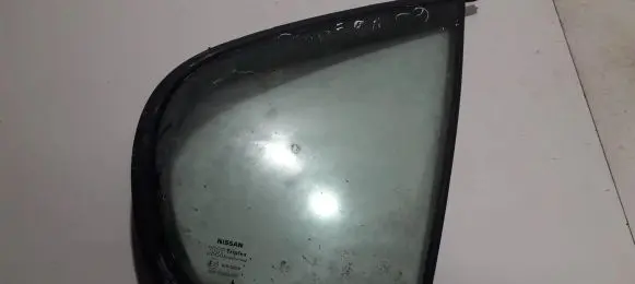Nissan Primera Rear vent window glass 