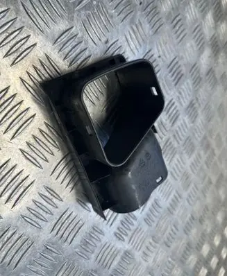 Volvo XC90 Air intake duct part 31370229 BT7RA