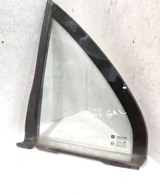 Opel Omega B1 Rear vent window glass AS2