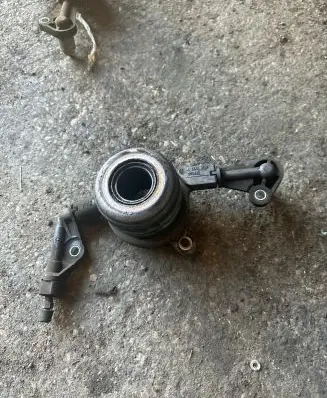 Mercedes-Benz C W203 Clutch release bearing slave cylinder A0002542508