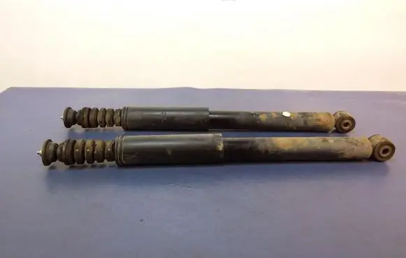 Renault Captur Rear shock absorber/damper