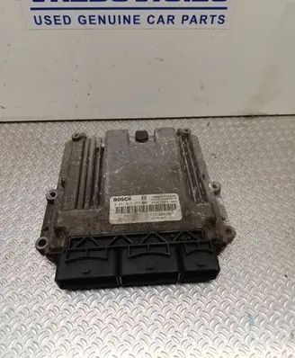 Renault Master III Engine control unit/module 237101487R 237100899R 0281017977