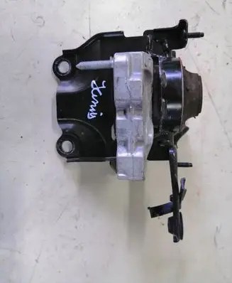Toyota Yaris Cross Gearbox mount apaskrzyniCross