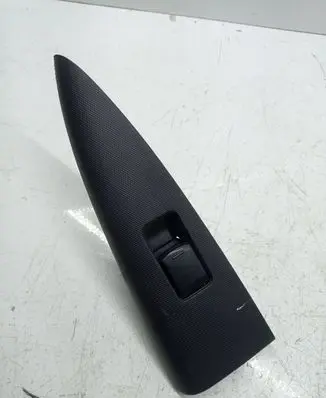 Nissan Note (E11) Electric window control switch