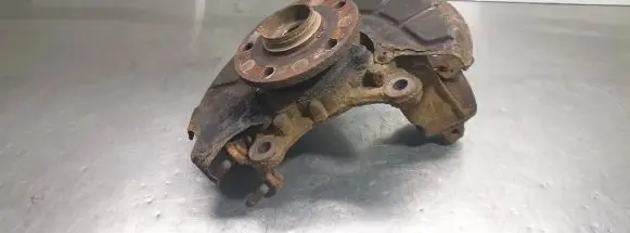 Volkswagen Touran II Front wheel hub