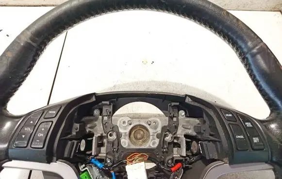 Steering wheel buttons/switches