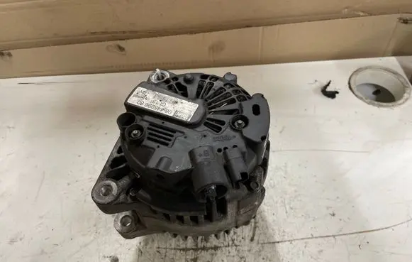 Citroen C3 Generator/alternator 9644529680 2542705A 402013858