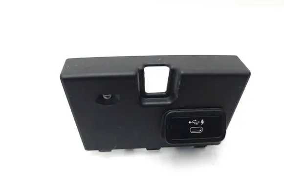 BMW 3 G20 G21 USB socket connector 6807232 106038803C 584507