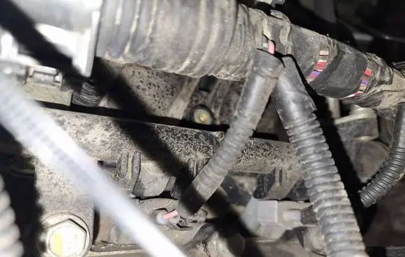 Citroen C1 Fuel main line pipe