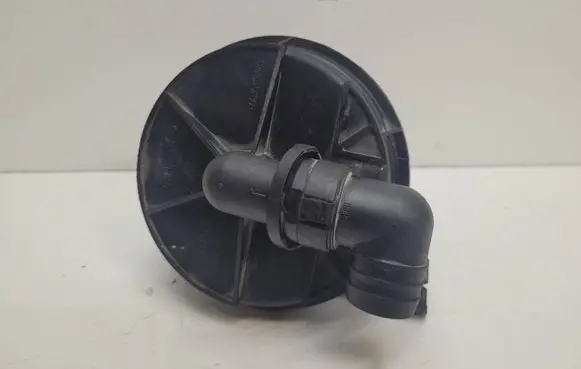 Volkswagen Golf IV Secondary air pump 06A959253
