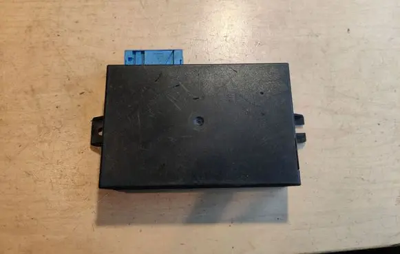 BMW 7 E38 Cruise control unit/module 65718352613