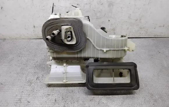 Opel Corsa D Interior heater climate box assembly RT213239857