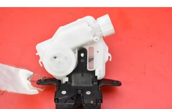 Toyota Auris E180 Tailgate/trunk/boot lock/catch/latch 