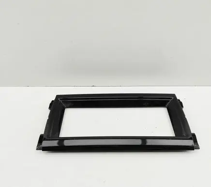 Land Rover Discovery 5 Radio/GPS head unit trim HY32047A04A