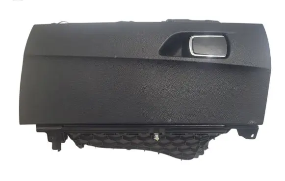 Glove box