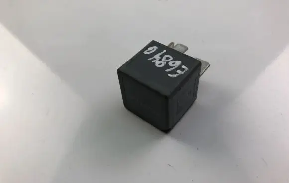 Ford Focus Other relay 5M5T14B192EA