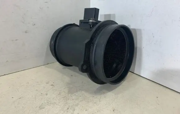 Audi A6 S6 C6 4F Mass air flow meter 059906461K