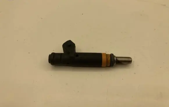 BMW 7 E65 E66 Fuel injector 7506924
