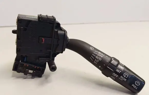 Toyota Avensis T250 Wiper control stalk 173654 8465205170