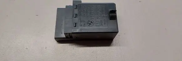 Glow plug pre-heat relay
