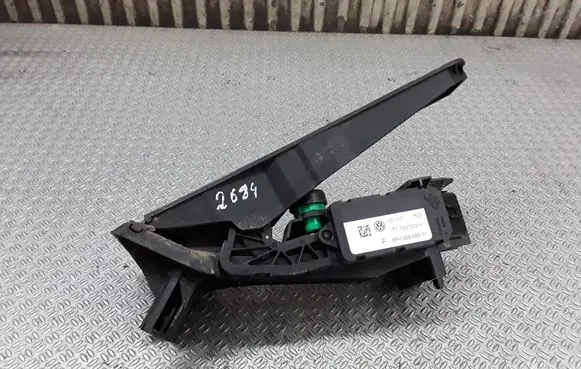 Volkswagen Touran I Accelerator throttle pedal 1T1723503H