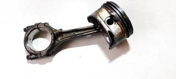 Ford Ka Piston with connecting rod xs6ga2a