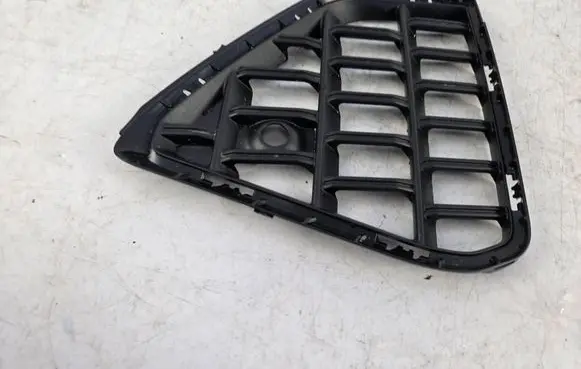 Audi Q8 Front bumper lower grill 4M8807681R