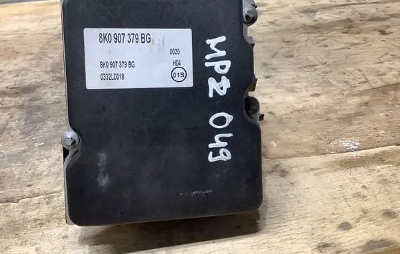 Audi A4 S4 B8 8K ABS Pump 8K0907379BG 8K0614517EE