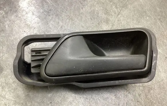 Volkswagen Caddy Front door interior handle 1T2837197A