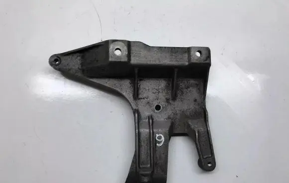 Audi A6 S6 C6 4F Engine mounting bracket 03G131159B 03G131159