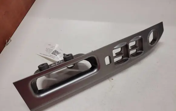 KIA Carens I Front door interior handle trim 4554901110