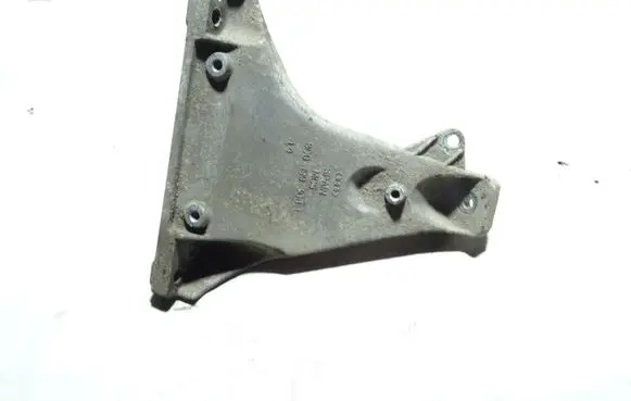 Audi A6 S6 C5 4B Engine mounting bracket 8D0199308L